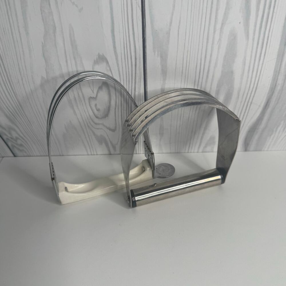 Set of 2 Vintage Pastry Dough Blender Cutter